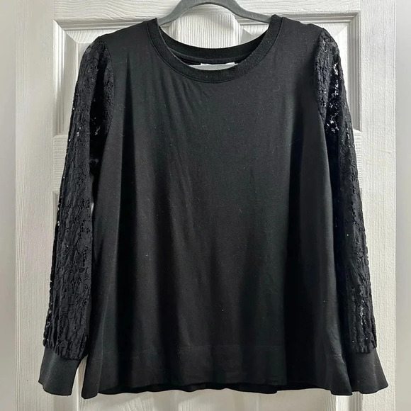 Rose & Olive Tops - Rose + Olive Lace Sleeve Top